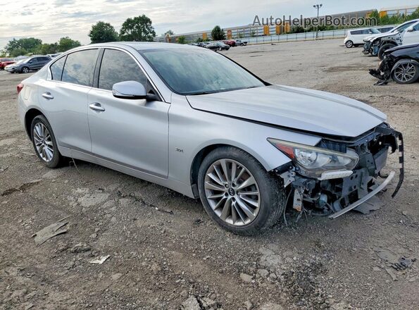 JN1EV7AR2JM440473 2018 INFINITI Q50 Silver Przód prawy
