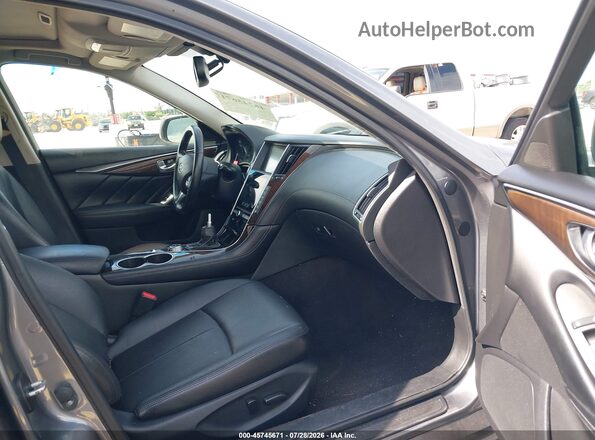 JN1EV7AR3JM440983 2018 INFINITI Q50 Gray Вид салону спереду