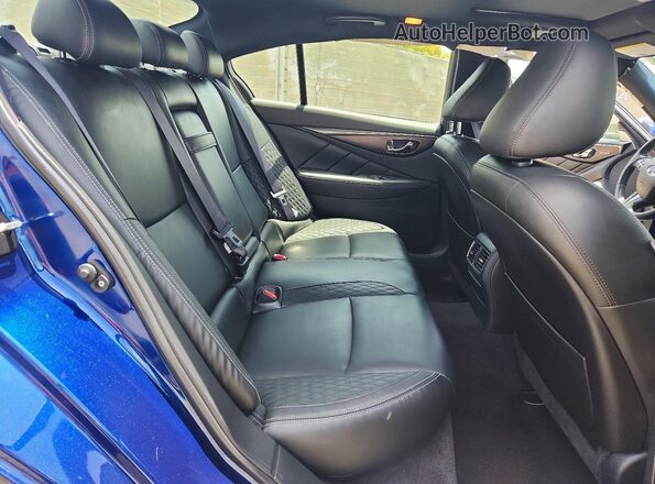 JN1EV7AR4HM832963 2017 INFINITI Q50 Blue Հետևի նստատեղերի տեսք