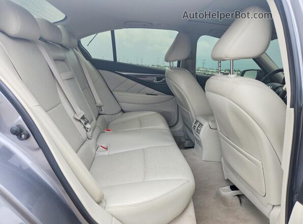 JN1EV7AR4HM833465 2017 INFINITI Q50 Серебряный Вид задних сидений