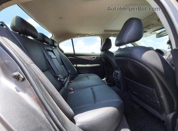JN1EV7AR4HM841176 2017 INFINITI Q50 Silver Rear seats view