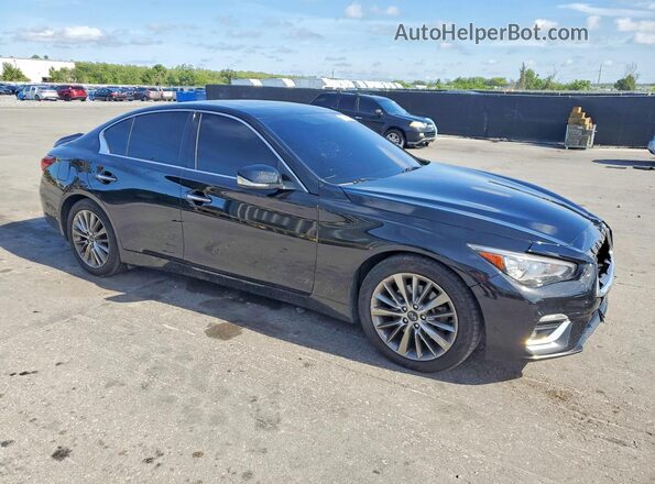 JN1EV7AR4JM440619 2018 INFINITI Q50 Черный Передняя правая четверть