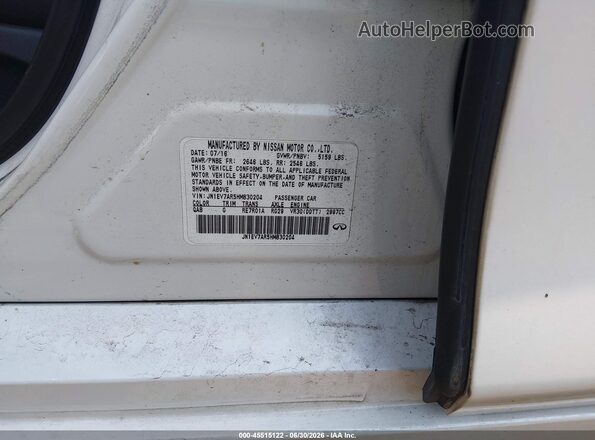 JN1EV7AR5HM830204 2017 INFINITI Q50 White Vista del compartimento del motor