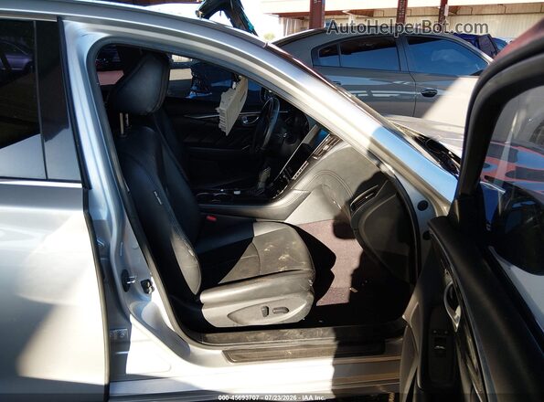 JN1EV7AR5KM557952 2019 INFINITI Q50 Серебряный Вид салона спереди