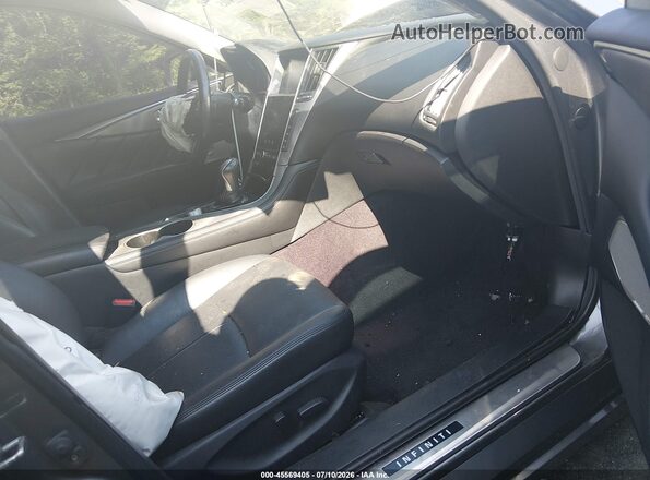 JN1EV7AR7HM836067 2017 INFINITI Q50 Gray Front interior view