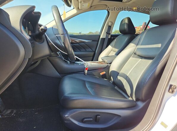 JN1EV7AR7JM611699 2018 INFINITI Q50 Gray Vista interior delantera