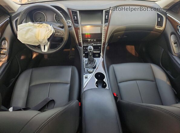 JN1EV7AR9JM441541 2018 INFINITI Q50 Silver Widok deski rozdzielczej