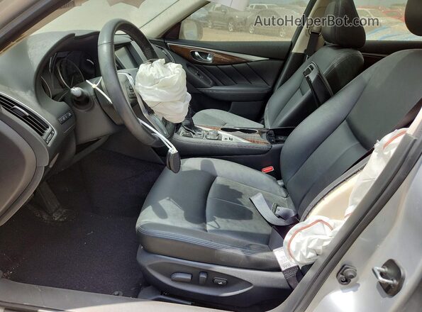 JN1EV7AR9JM441541 2018 INFINITI Q50 Silver Widok wnętrza z przodu