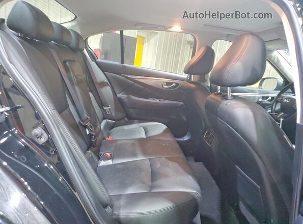 JN1EV7ARXHM830831 2017 INFINITI Q50 Black Vista de los asientos traseros