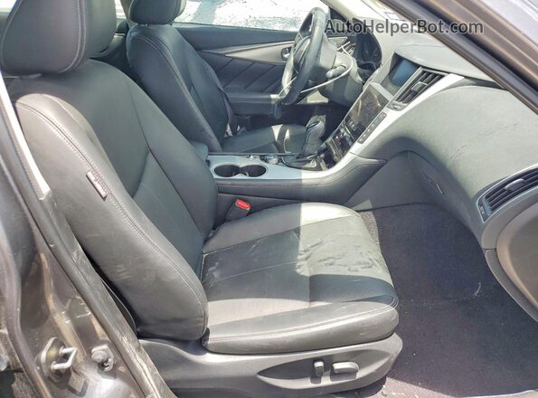 JN1EV7BP6RM600489 2024 INFINITI Q50 Gray Front interior view
