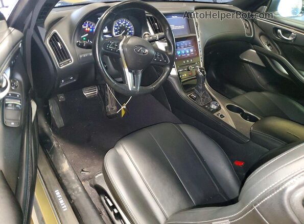 JN1EV7EK3JM341710 2018 INFINITI Q60 Silver Вид панелі приладів