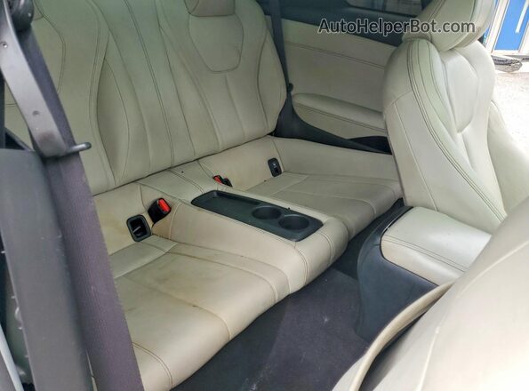 JN1EV7EK7HM363168 2017 INFINITI Q60 Silver Widok tylnych siedzeń