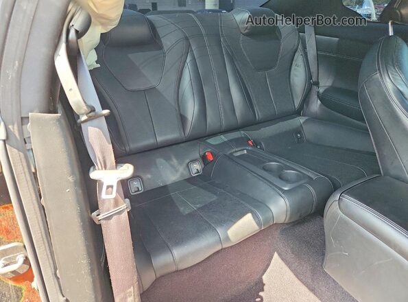 JN1EV7EK7JM341810 2018 INFINITI Q60 Black Rear seats view