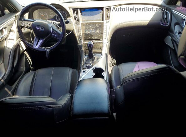 JN1EV7EK9JM340268 2018 INFINITI Q60 Silver Вид панелі приладів