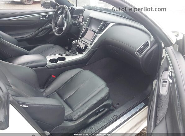 JN1EV7EL1JM390770 2018 INFINITI Q60 White Սալոնի դիմացի տեսք