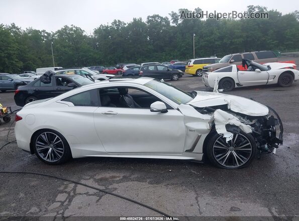 JN1EV7EL1JM390770 2018 INFINITI Q60 White Սալոնի հետևի տեսք