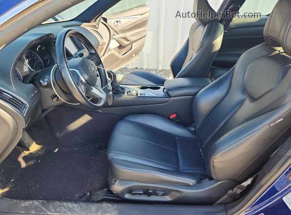 JN1EV7EL4JM390780 2018 INFINITI Q60 Blue Widok wnętrza z przodu