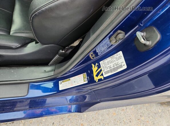JN1EV7ELXHM553877 2017 INFINITI Q60 Blue Вид підкапотного простору
