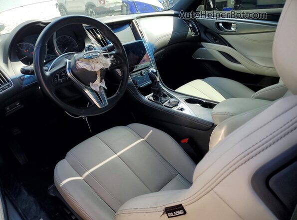 JN1EV7ELXJM390198 2018 INFINITI Q60 Серый Вид панели приборов