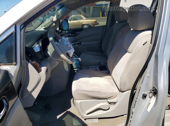 JN8AE2KP4G9153079 2016 NISSAN QUEST Silver Front interior view