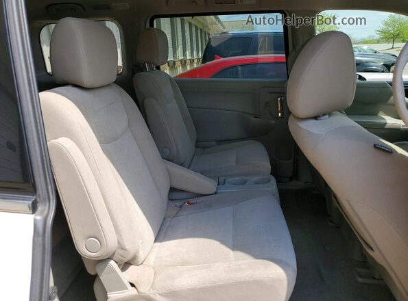 JN8AE2KPXH9168638 2017 NISSAN QUEST White Вид задньої частини салону