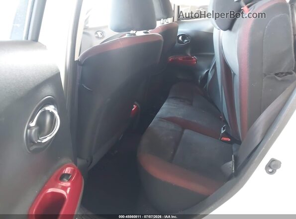 JN8AF5MR0GT605061 2016 NISSAN JUKE White VIN կոդի պիտակի տեսք