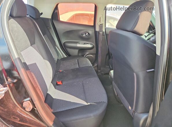 JN8AF5MR4HT701860 2017 NISSAN JUKE Черный Вид задних сидений