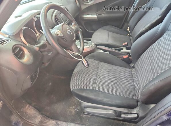 JN8AF5MR6HT702816 2017 NISSAN JUKE Синий Вид салона спереди