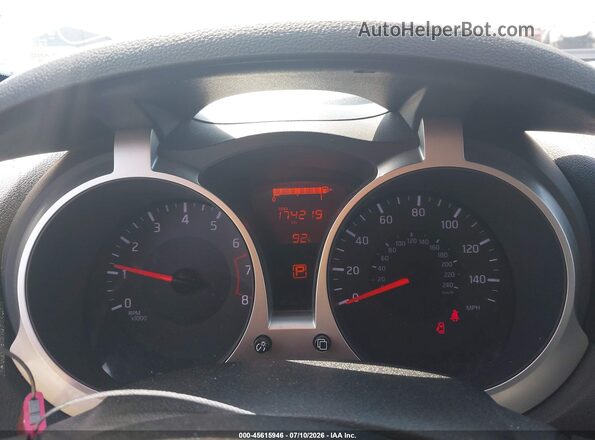 JN8AF5MR6HT704095 2017 NISSAN JUKE Black Հետևի նստատեղերի տեսք