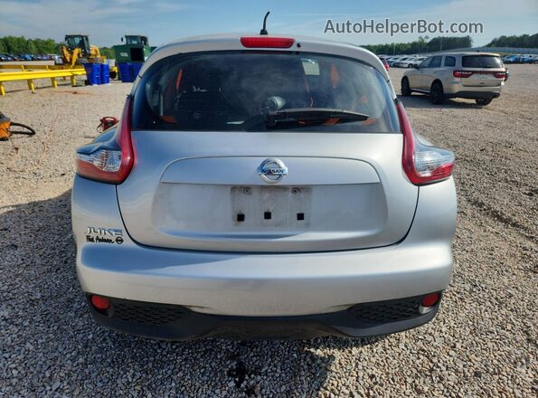 JN8AF5MR8HT704664 2017 NISSAN JUKE Silver Հետևի տեսք