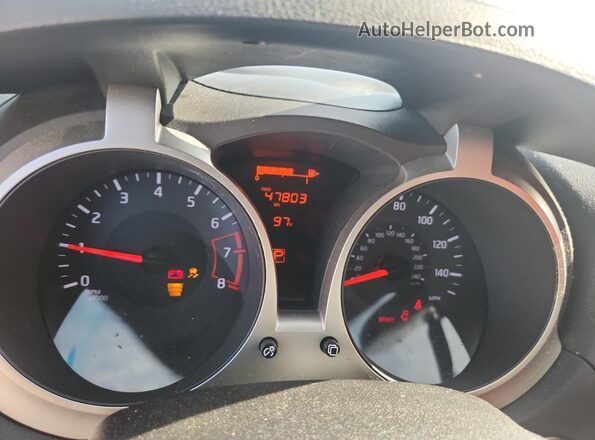 JN8AF5MR8HT704664 2017 NISSAN JUKE Silver Սարքավորումների վահանակի տեսք