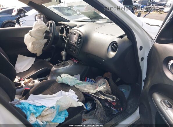 JN8AF5MRXGT605097 2016 NISSAN JUKE White Вид салону спереду