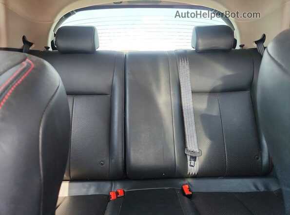 JN8AF5MV0GT660221 2016 NISSAN JUKE Burgundy Rear seats view