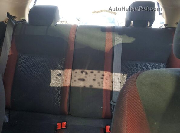 JN8AF5MV2HT750360 2017 NISSAN JUKE Red Vista de los asientos traseros