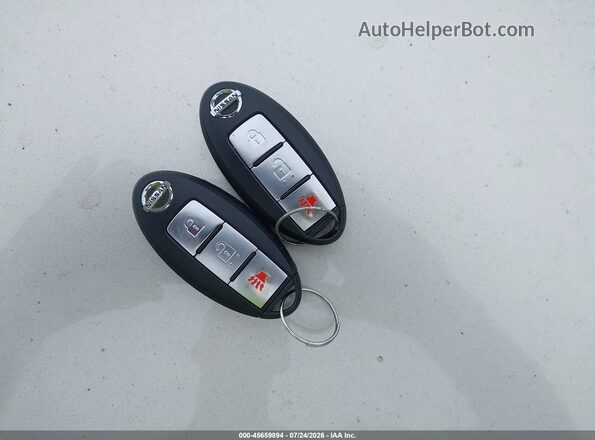 JN8AF5MV8HT752579 2017 NISSAN JUKE Gray Вид панелі приладів