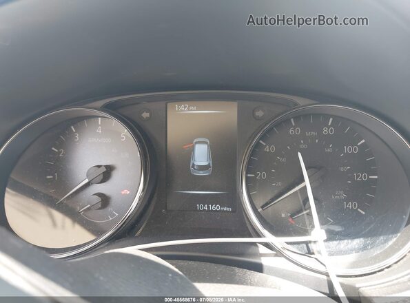 JN8AT2MT0HW139876 2017 NISSAN ROGUE White Vista de los asientos traseros