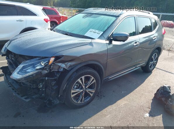 JN8AT2MT0HW150554 2017 NISSAN ROGUE Gray Vista tres cuartos delantera izquierda