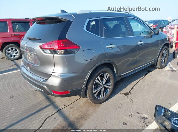 JN8AT2MT0HW150554 2017 NISSAN ROGUE Gray Trasero derecho