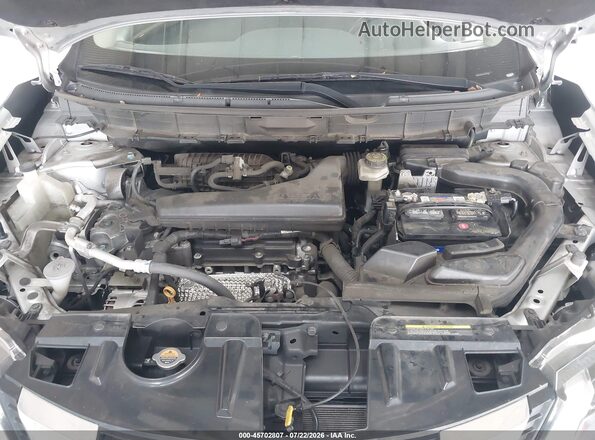 JN8AT2MT0JW453954 2018 NISSAN ROGUE Silver Widok z tyłu