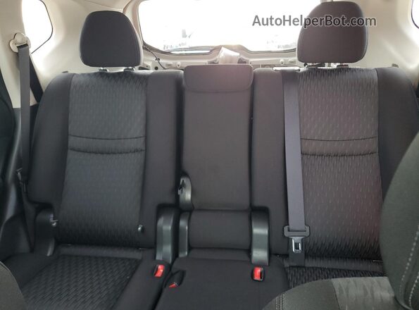 JN8AT2MT0KW500207 2019 NISSAN ROGUE White Հետևի նստատեղերի տեսք