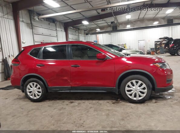 JN8AT2MT1HW399641 2017 NISSAN ROGUE Red Widok wnętrza z tyłu