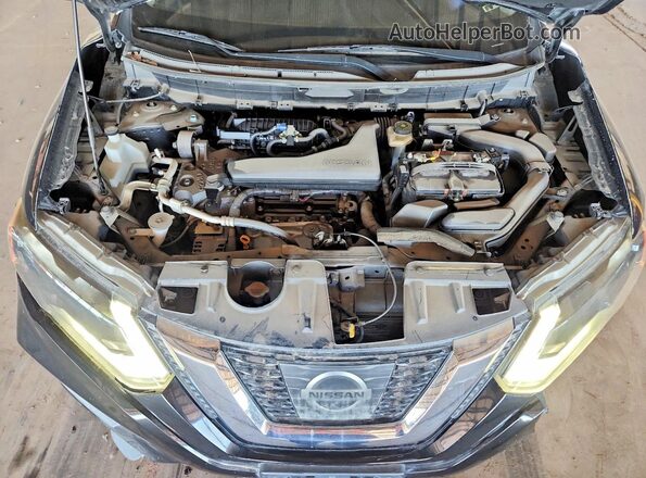 JN8AT2MT1HW403607 2017 NISSAN ROGUE Черный Вид задней части салона