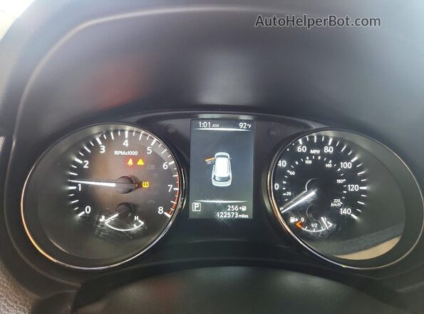JN8AT2MT1HW403607 2017 NISSAN ROGUE Черный Вид щитка приборов