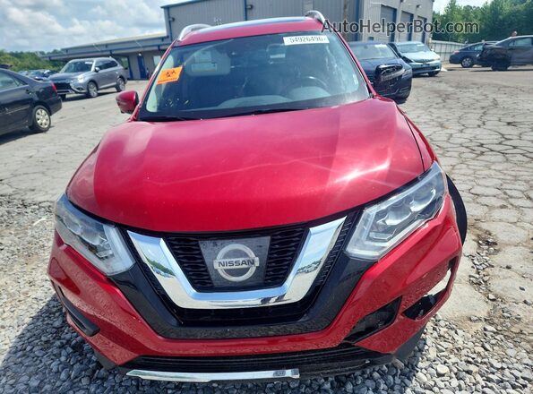 JN8AT2MT1HW404143 2017 NISSAN ROGUE Красный Вид спереди