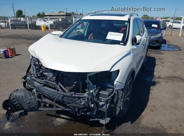 JN8AT2MT1JW489720 2018 NISSAN ROGUE White Vista tres cuartos delantera izquierda