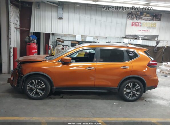 JN8AT2MT1LW007993 2020 NISSAN ROGUE Orange Rear interior view