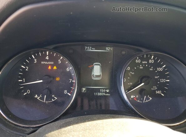 JN8AT2MT2HW146697 2017 NISSAN ROGUE White Widok zestawu wskaźników