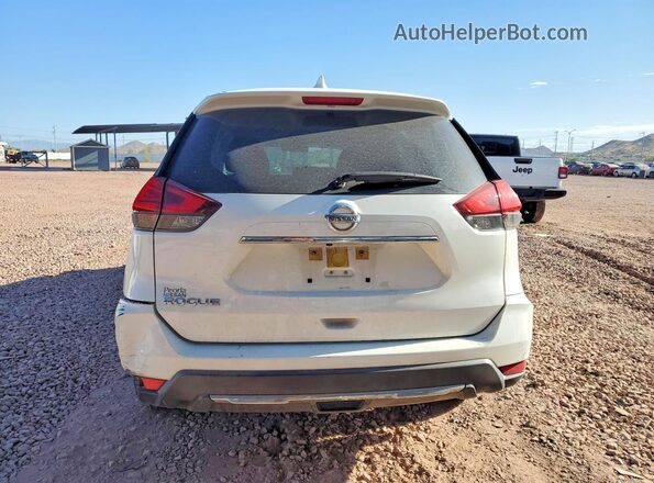 JN8AT2MT2HW146697 2017 NISSAN ROGUE White Widok z tyłu