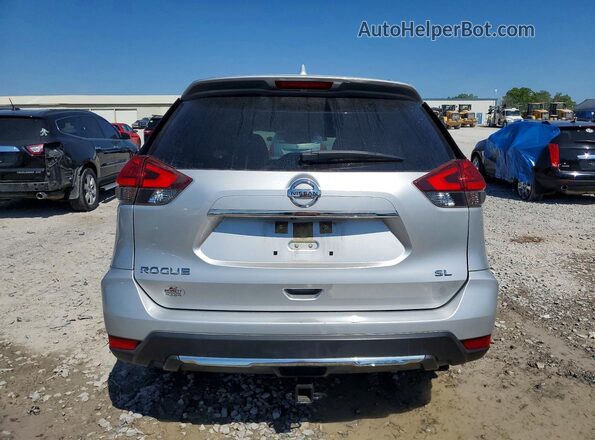 JN8AT2MT2HW149292 2017 NISSAN ROGUE Silver Rear view