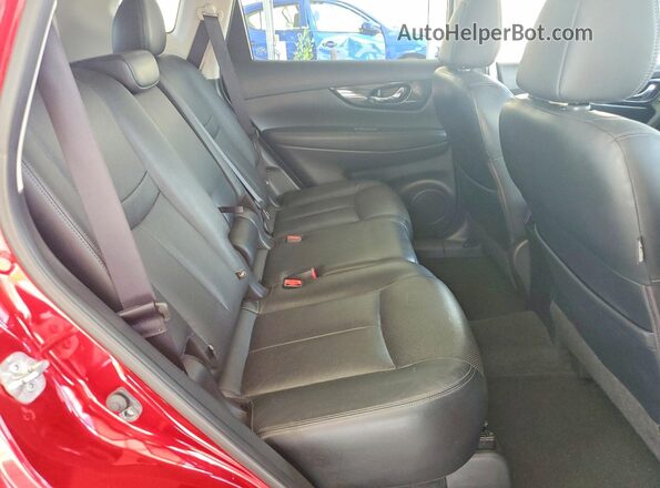 JN8AT2MT2HW380421 2017 NISSAN ROGUE Red უკანა სალონის ხედი